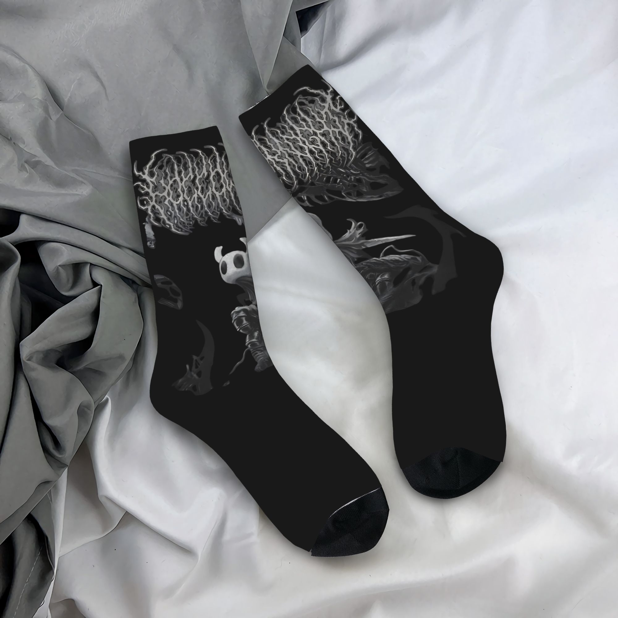 Retro Knight Gaming - Retro Vintage Gaming Socks Hollow Knight